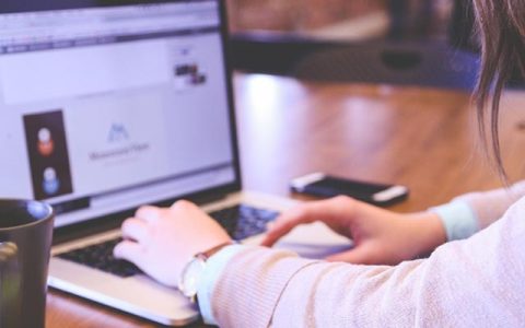 网页版金蝶怎么使用？