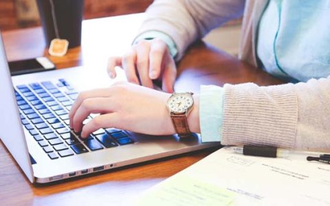 金蝶云星空系统很卡怎么办？